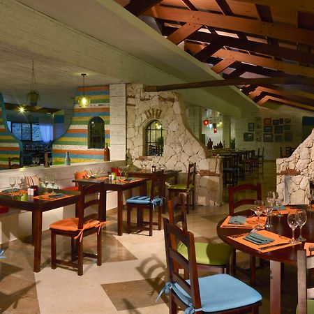 Catalonia Punta Cana Exterior foto Restaurant at the Hotel