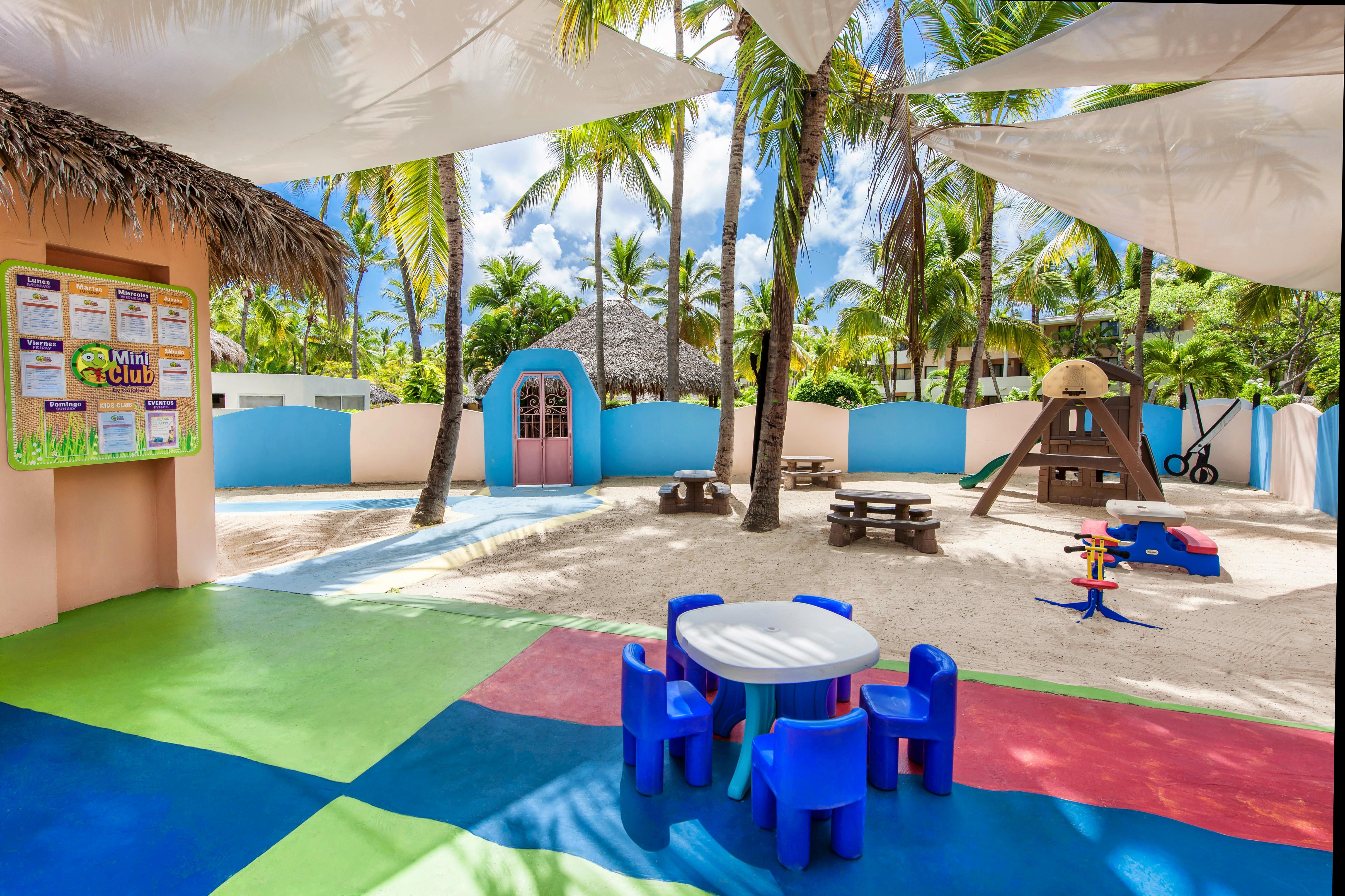 Catalonia Punta Cana Exterior foto The resort's children's club