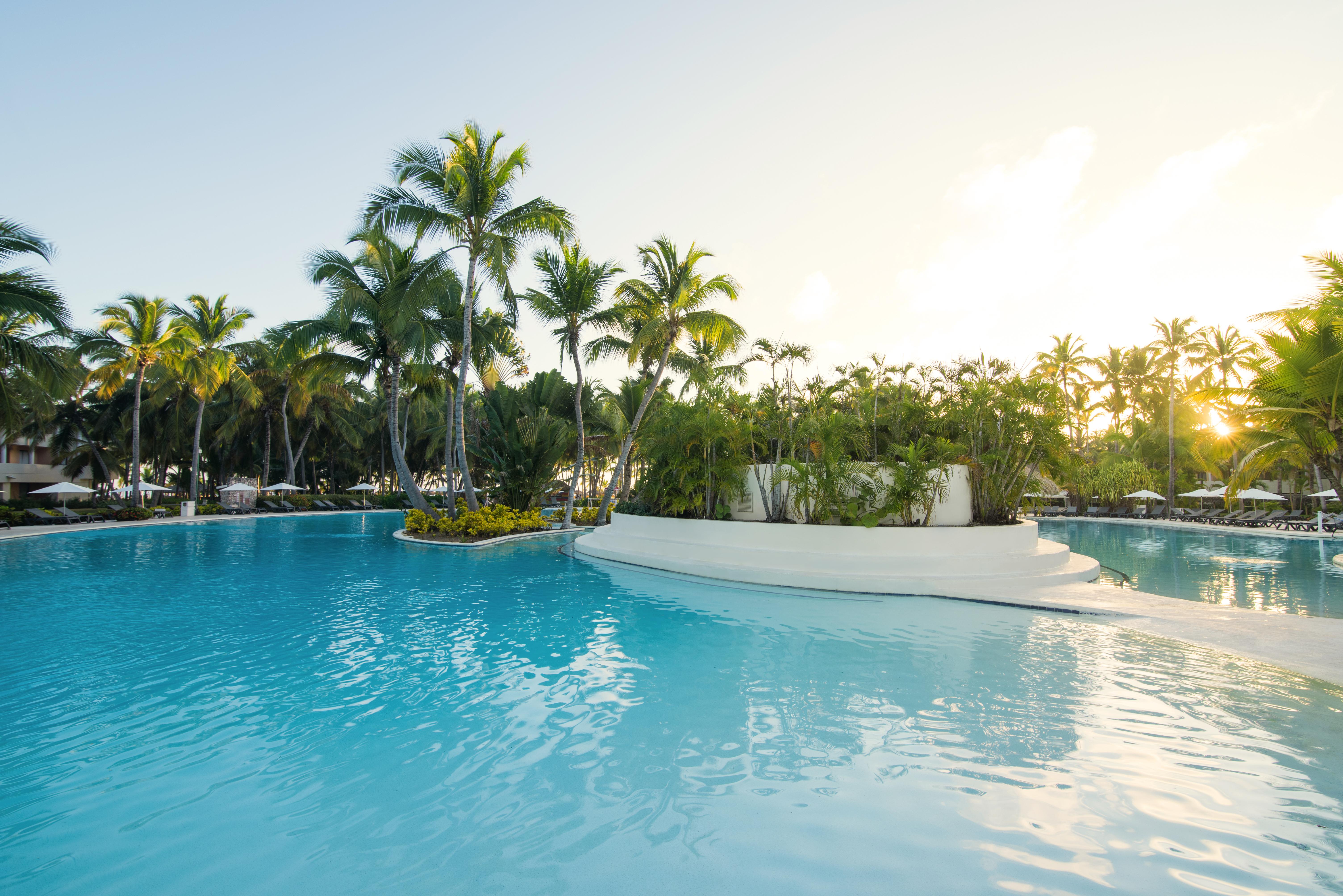 Catalonia Punta Cana Exterior foto The pool at the Hard Rock Hotel